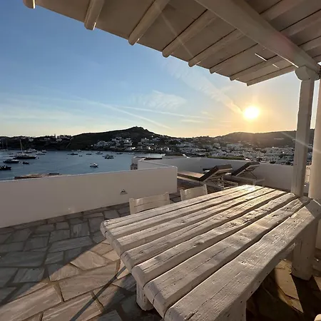 Revel Mykonos 3 شقة
